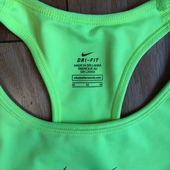 Nike Swoosh Support Bras - Picture 3 of 4